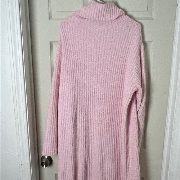 Elegant Pink Cowl Neck Sweater Dress - Picture 7 of 14